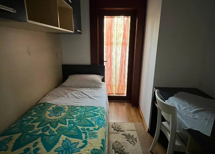 Apartment Cozy Nest Ledi Tirana